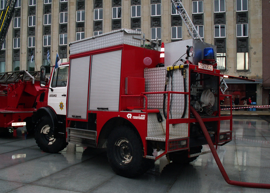 Эстония, № 3-1-1 — Mercedes-Benz Unimog (общ.м)