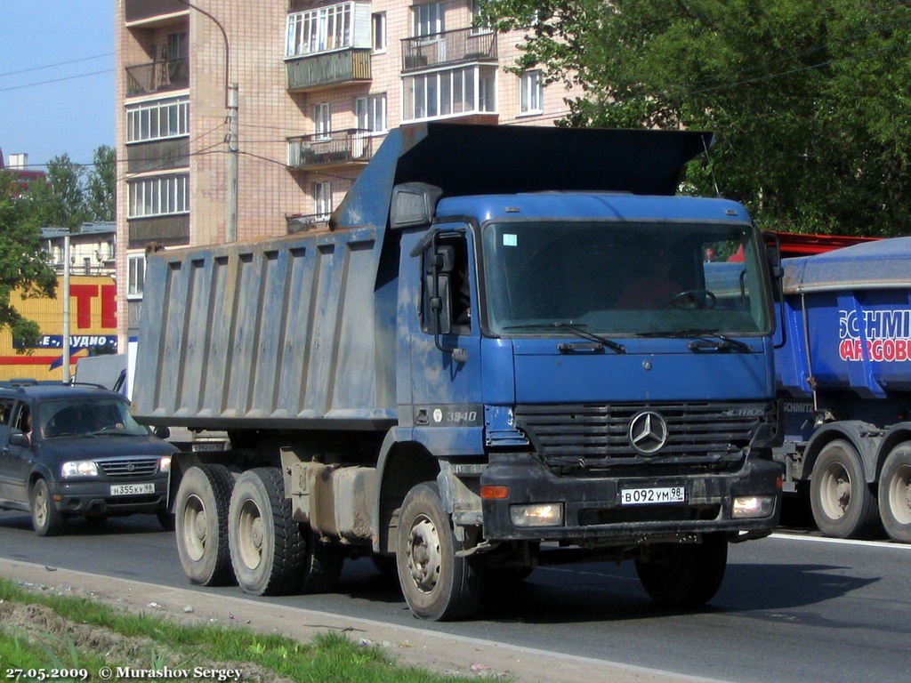 Санкт-Петербург, № В 092 УМ 98 — Mercedes-Benz Actros ('1997) 3340