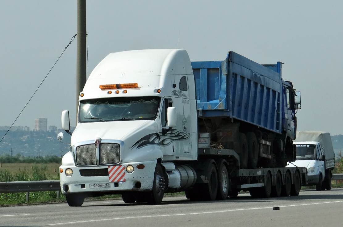 Краснодарский край, № Т 990 ВН 93 — Kenworth T2000