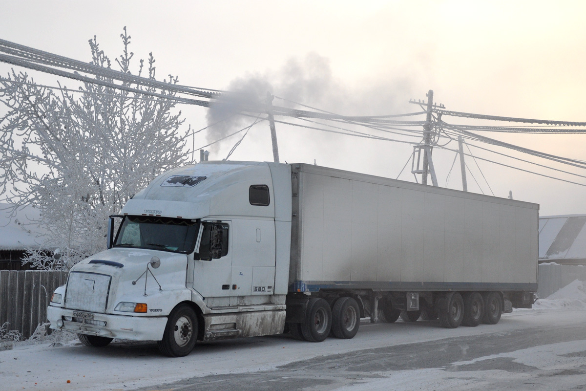 Ростовская область, № С 440 ОК 161 — Volvo VNL660