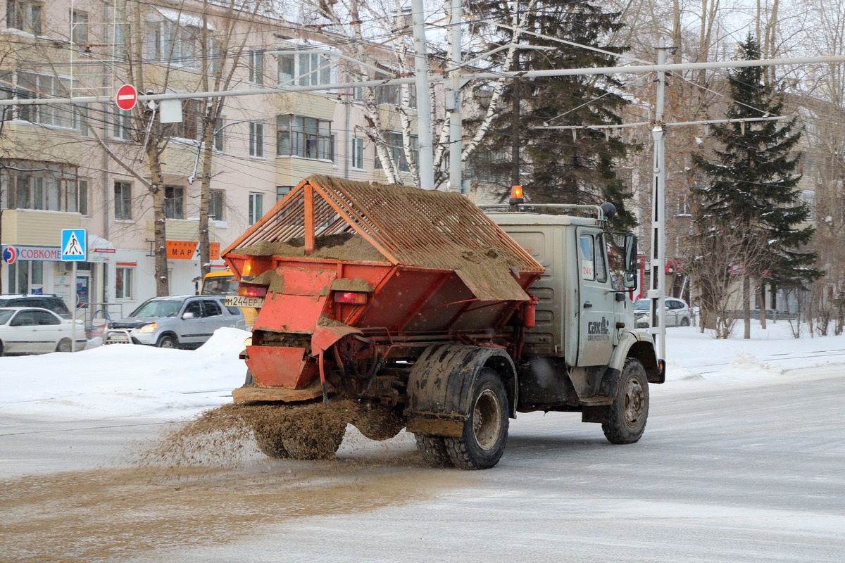 Томская область, № М 244 ЕР 70 — ЗИЛ-433362