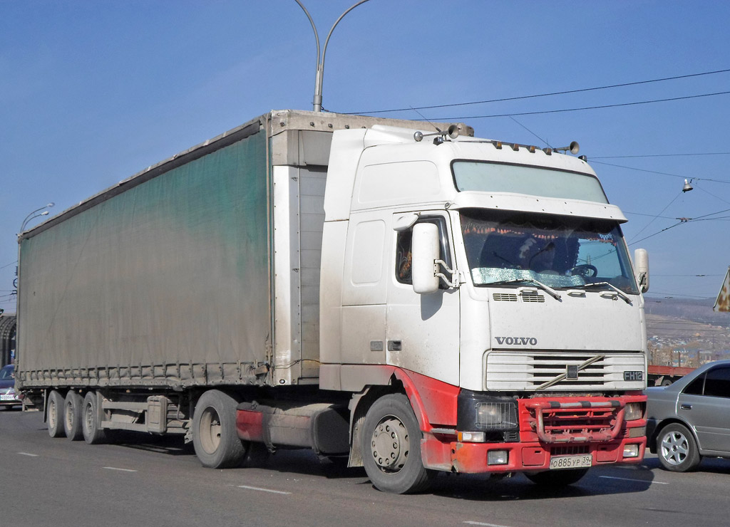 Калининградская область, № О 885 УР 39 — Volvo ('1993) FH12.420