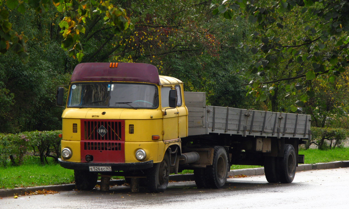 Ленинградская область, № Е 526 ЕС 47 — IFA W50L/S