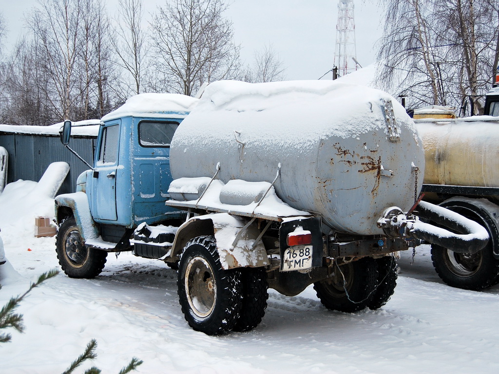 Ханты-Мансийский автоном.округ, № 1688 ТМГ — ГАЗ-3307