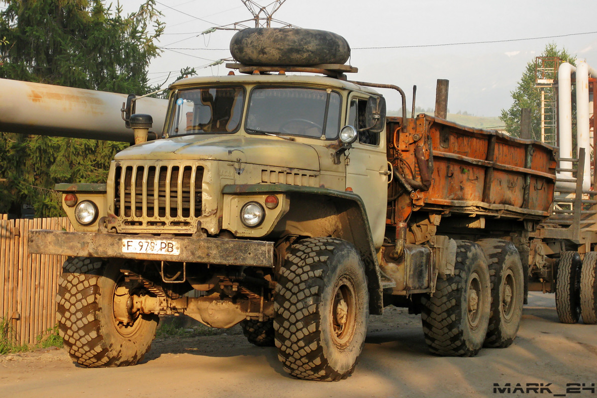 Восточно-Казахстанская область, № F 979 PB — Урал-5557