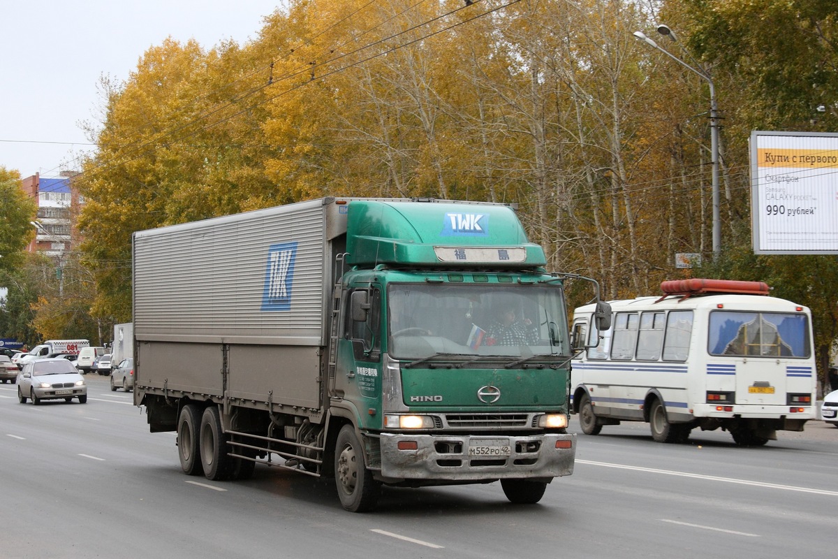 Кемеровская область, № М 552 РО 42 — Hino Profia