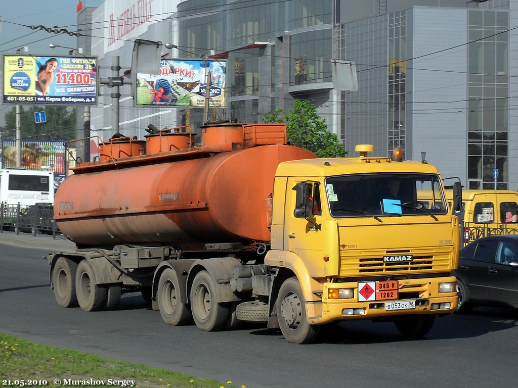 Санкт-Петербург, № В 053 ОК 98 — КамАЗ-65116 [651160]