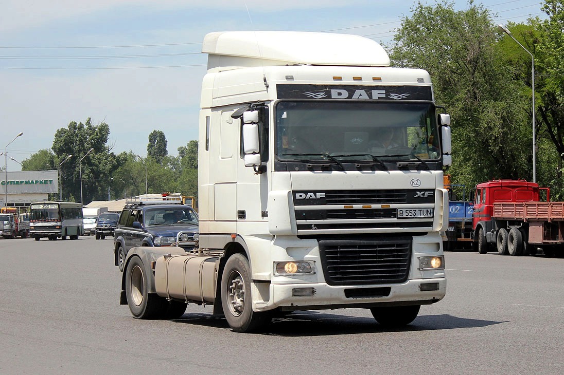 Алматинская область, № B 553 TUN — DAF XF95 FT