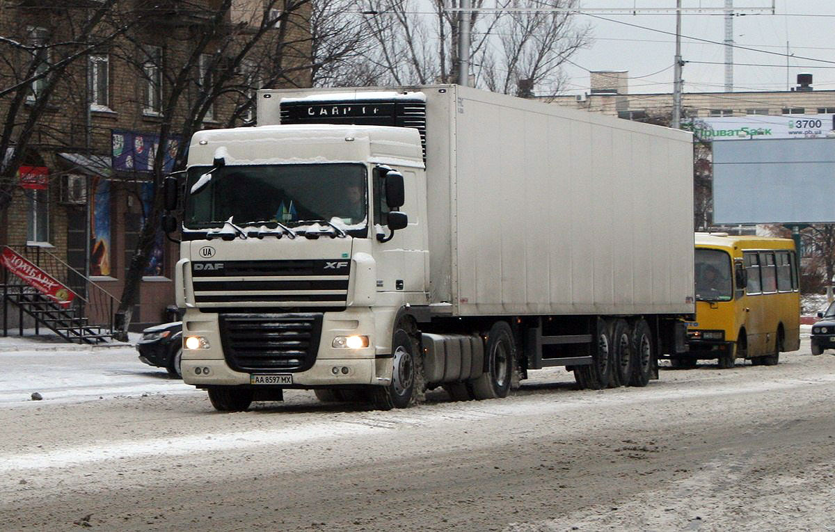 Киев, № АА 8597 МХ — DAF XF105 FT