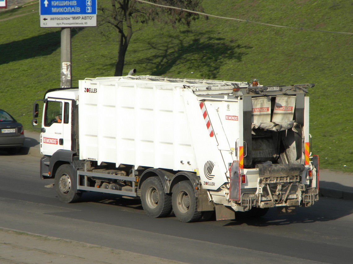 Одесская область, № АА 9526 ІР — MAN TGA 33.350