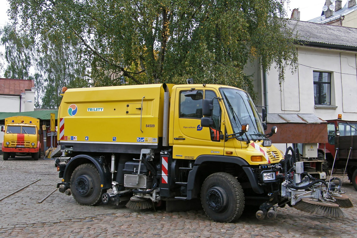 Латвия, № 84509 — Mercedes-Benz Unimog U400