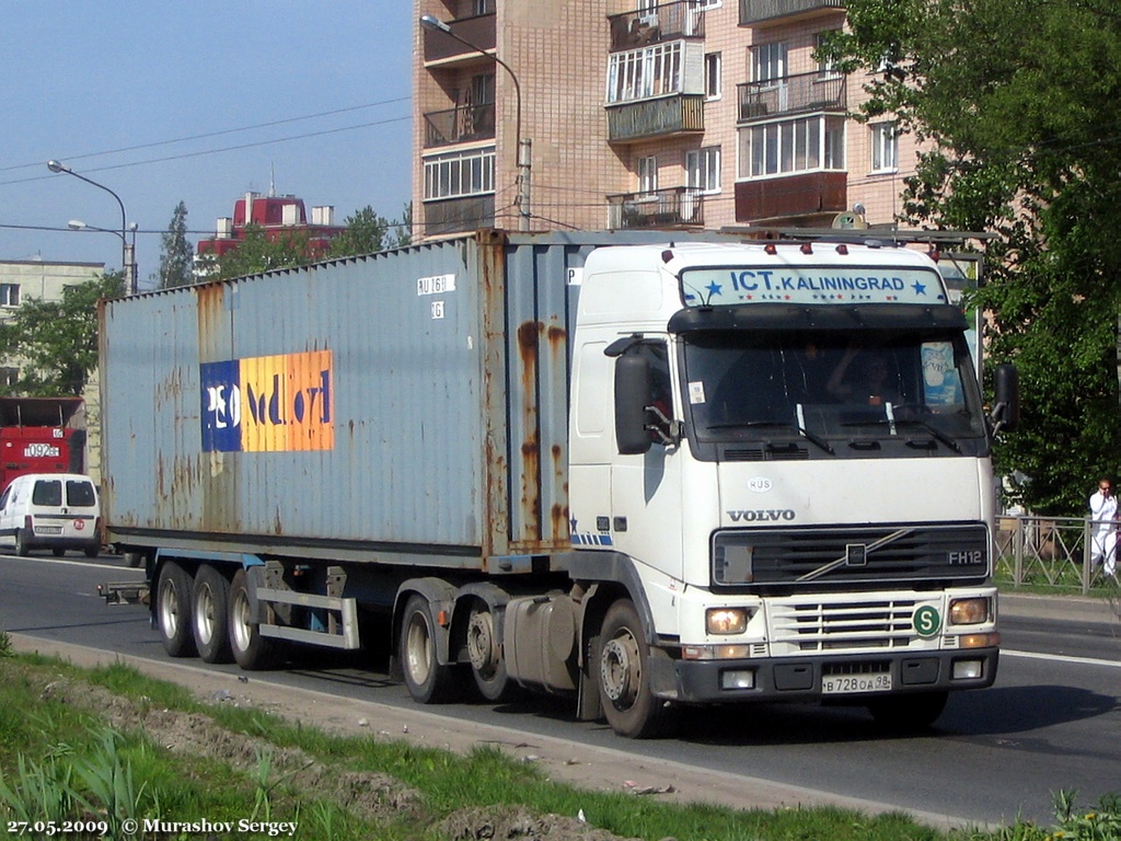 Санкт-Петербург, № В 728 ОА 98 — Volvo ('1993) FH12.380