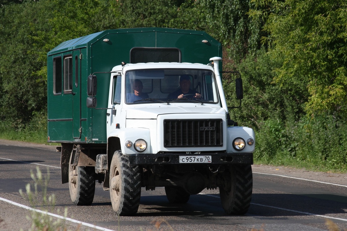 Томская область, № С 957 КВ 70 — ГАЗ-33081 «Садко»