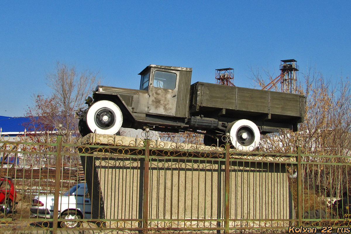 Алтайский край, № АП 1978 — УралЗИС-5В; Алтайский край — Автомобили без номеров; Алтайский край — Автомобили на постаментах; Техника на постаментах, памятники (Алтайский край)