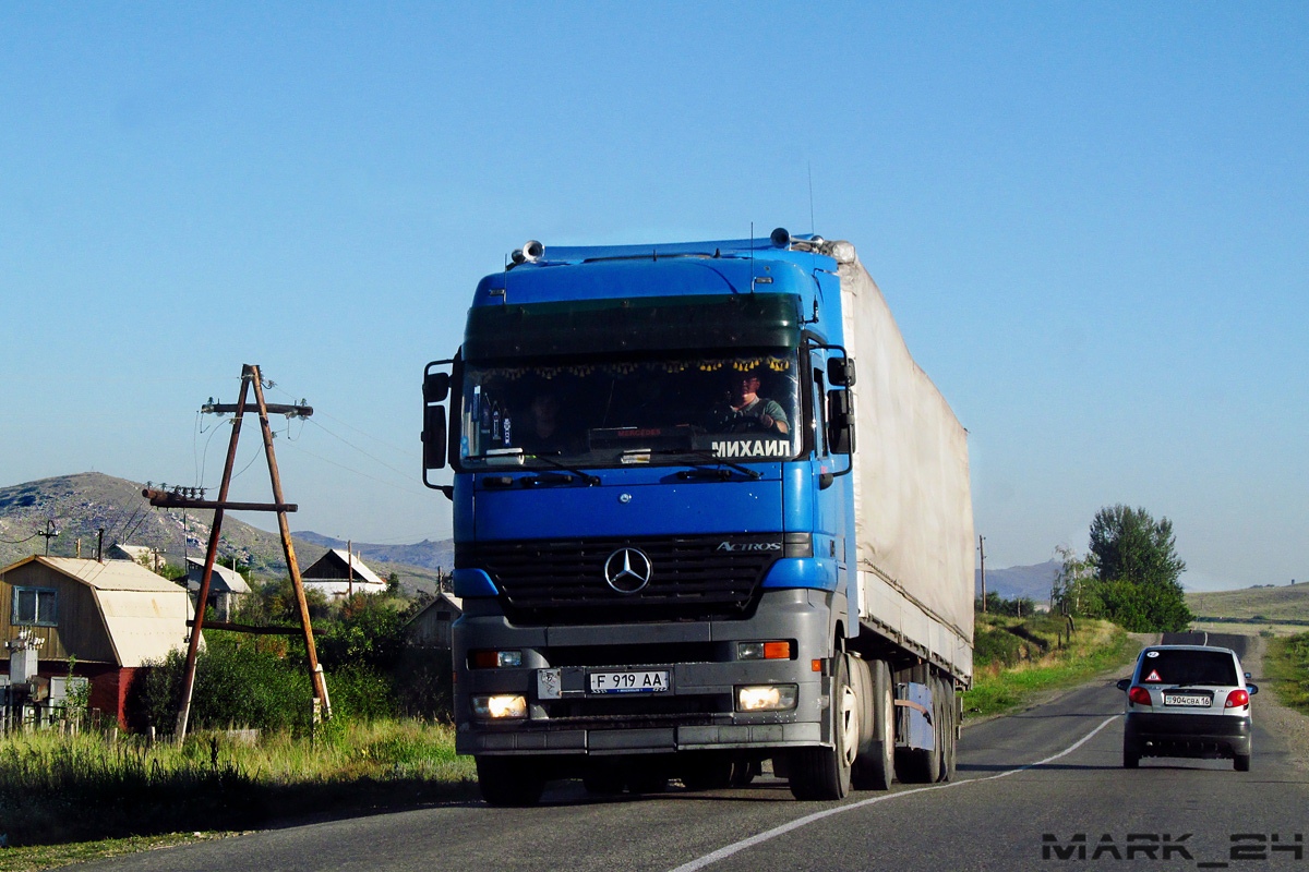 Восточно-Казахстанская область, № F 919 AA — Mercedes-Benz Actros ('1997) 1840