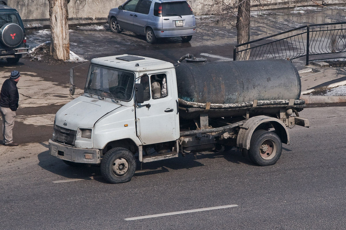 Алматинская область, № B 102 LAO — ЗИЛ-5301БО "Бычок"