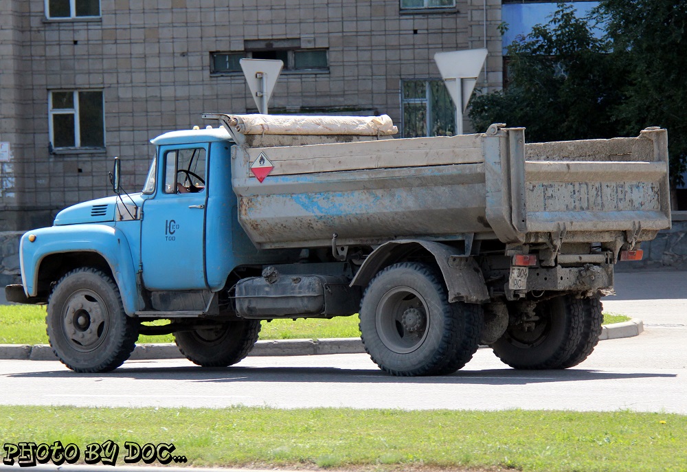 Восточно-Казахстанская область, № F 304 PC — ЗИЛ-495710