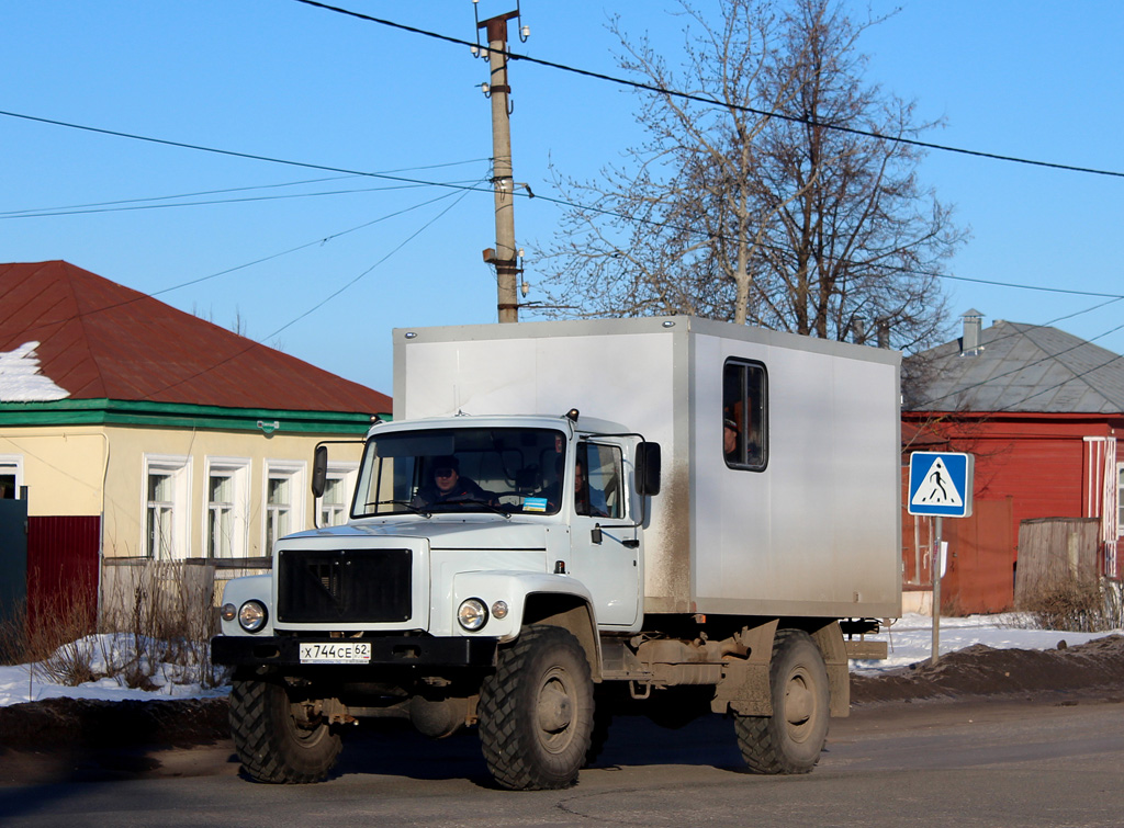 Рязанская область, № Х 744 СЕ 62 — ГАЗ-33081 «Садко»