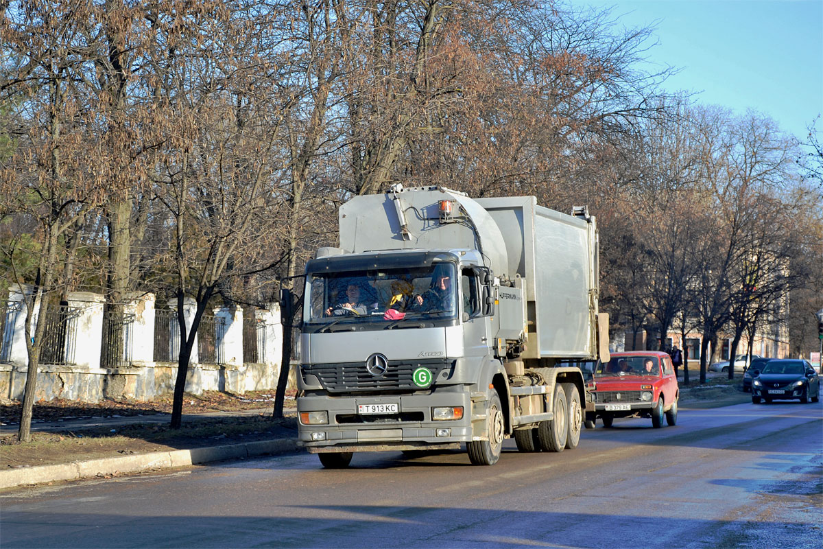 Молдавия, № Т 913 КС — Mercedes-Benz Atego (общ.м)