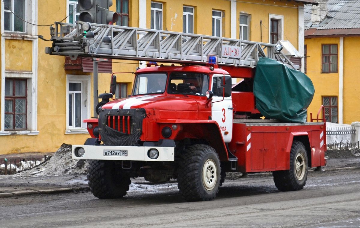 Башкортостан, № В 712 АУ 102 — Урал-43206-41