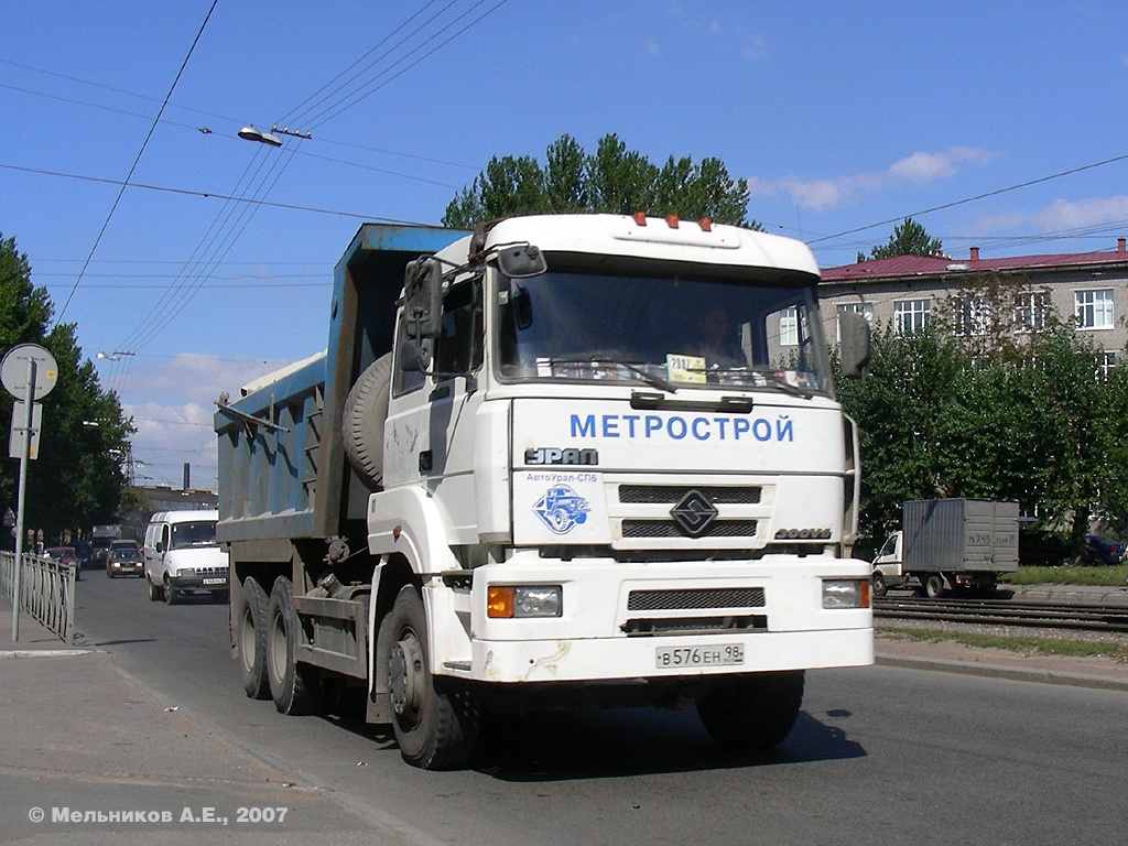 Санкт-Петербург, № В 576 ЕН 98 — Урал-63685