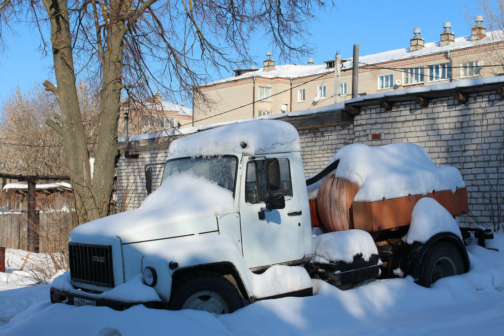 Рязанская область, № У 637 ОВ 62 — ГАЗ-3309