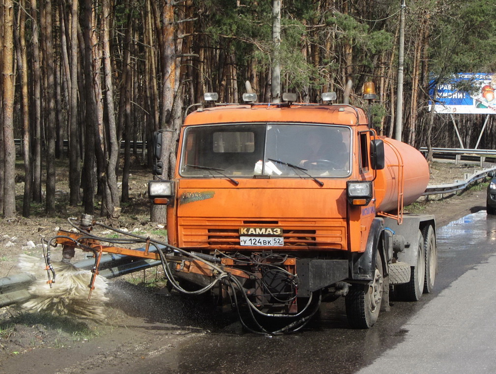 Нижегородская область, № У 124 ВК 52 — КамАЗ-53215 [532150]