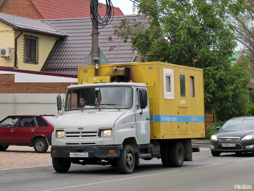 Краснодарский край, № Н 082 АН 23 — ЗИЛ-5301АО "Бычок"