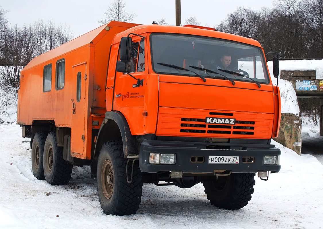 Москва, № Н 009 АК 77 — КамАЗ-43118-15 [43118R]