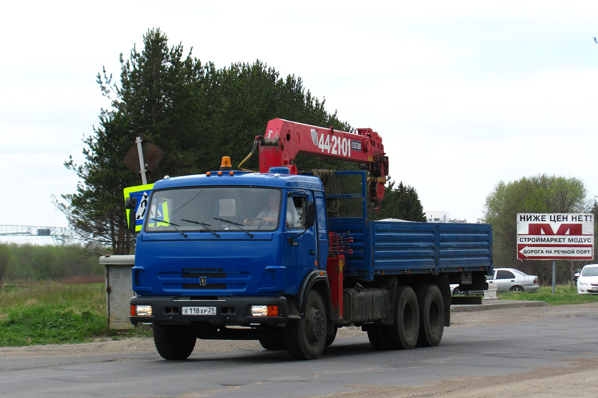 Архангельская область, № Е 118 ХР 29 — КамАЗ-53215 [532150]