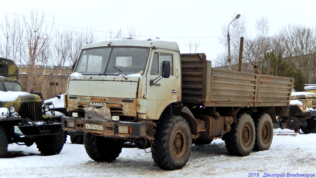 Орловская область, № Е 751 КХ 57 — КамАЗ (общая модель)