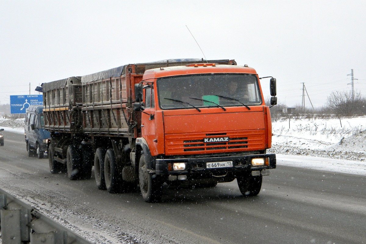 Мордовия, № Е 669 НК 13 — КамАЗ-5320