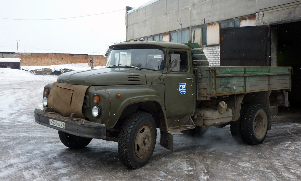 Архангельская область, № Е 300 ОХ 29 — ЗИЛ-130