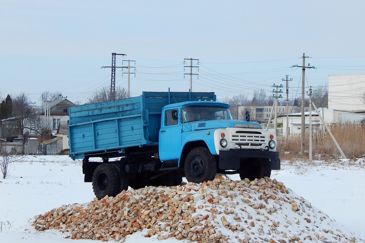 Белгородская область, № (31) Б/Н 0018 — ЗИЛ-495710; Белгородская область — Автомобили без номеров; Белгородская область — Автомобили на постаментах; Техника на постаментах, памятники (Белгородская область)