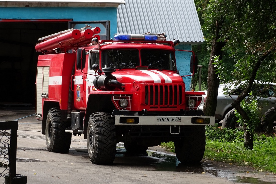 Ленинградская область, № В 616 СМ 47 — Урал-43206-41