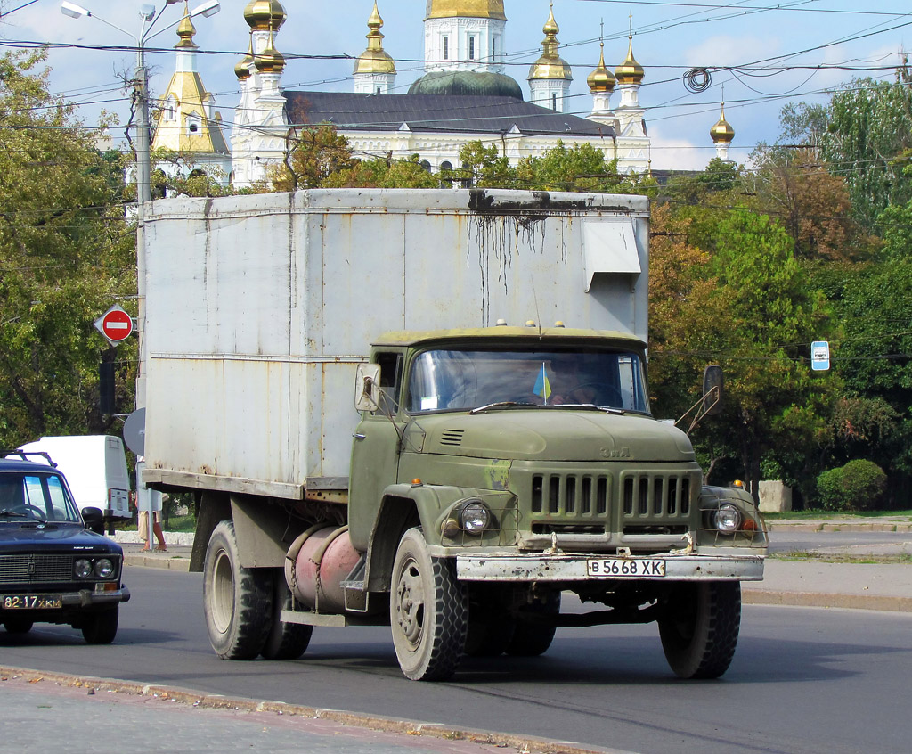 Харьковская область, № В 5668 ХК — ЗИЛ-130