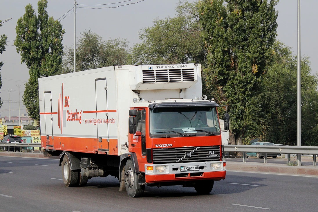 Жамбылская область, № 772 BTA 08 — Volvo FL6