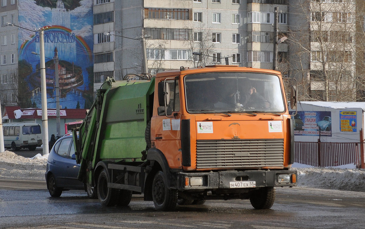 Омская область, № Н 407 ЕХ 55 — МАЗ-437041 "Зубрёнок"