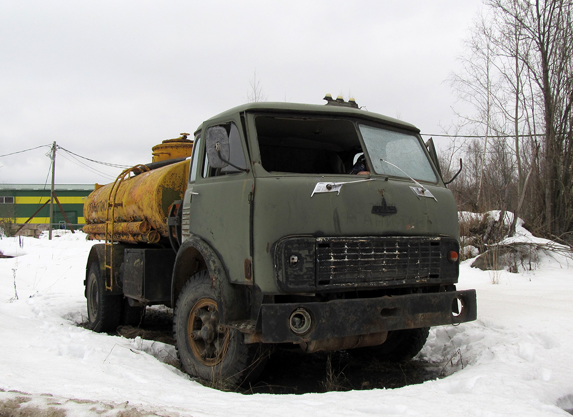 Карелия, № В 805 РН 10 — МАЗ-5334