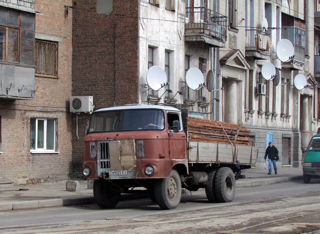 Харьковская область, № В 9525 ХІ — IFA W50L