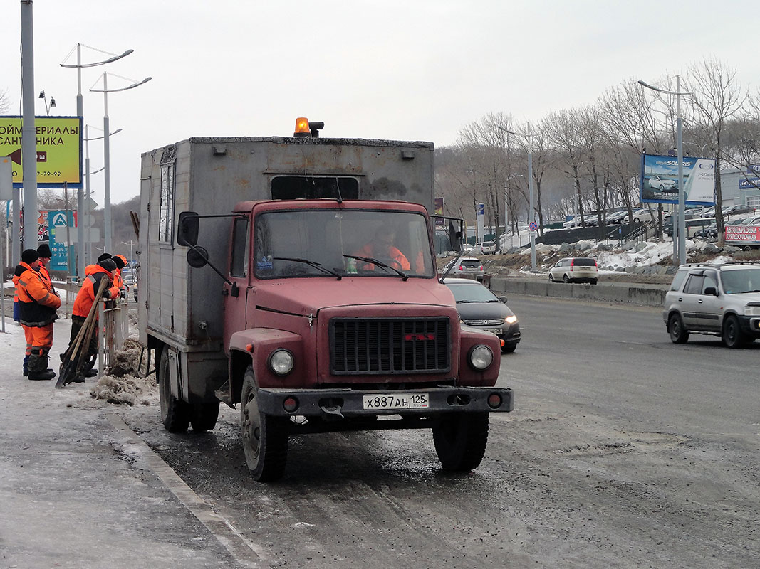 Приморский край, № Х 887 АН 125 — ГАЗ-3307