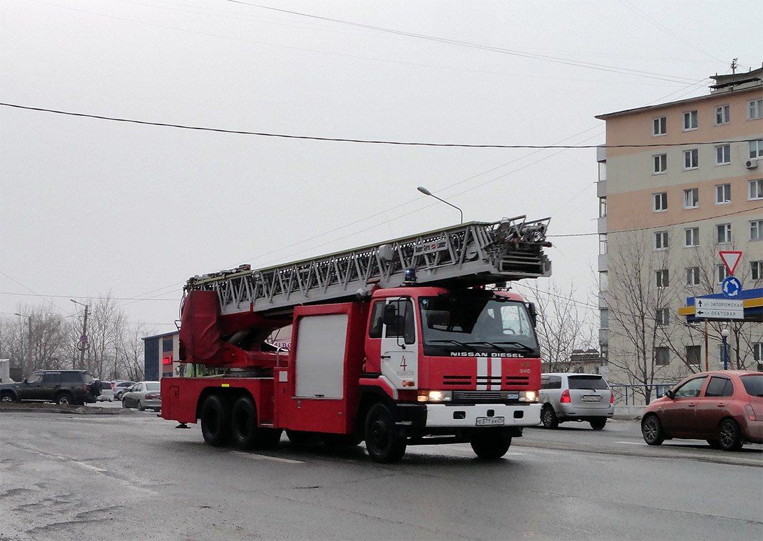 Приморский край, № Е 371 ВК 25 — Nissan Diesel Big Thumb