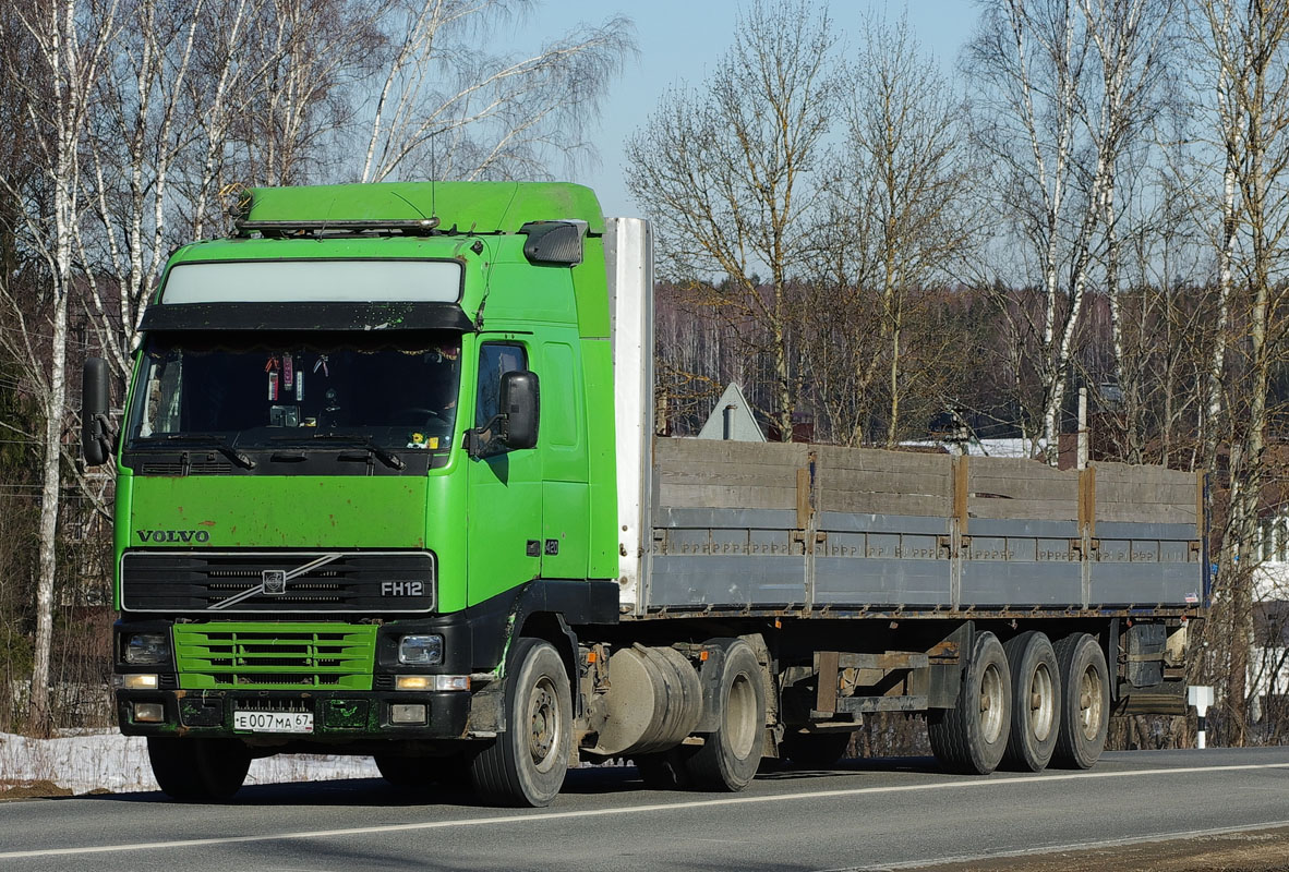 Смоленская область, № Е 007 МА 67 — Volvo ('1993) FH12.420