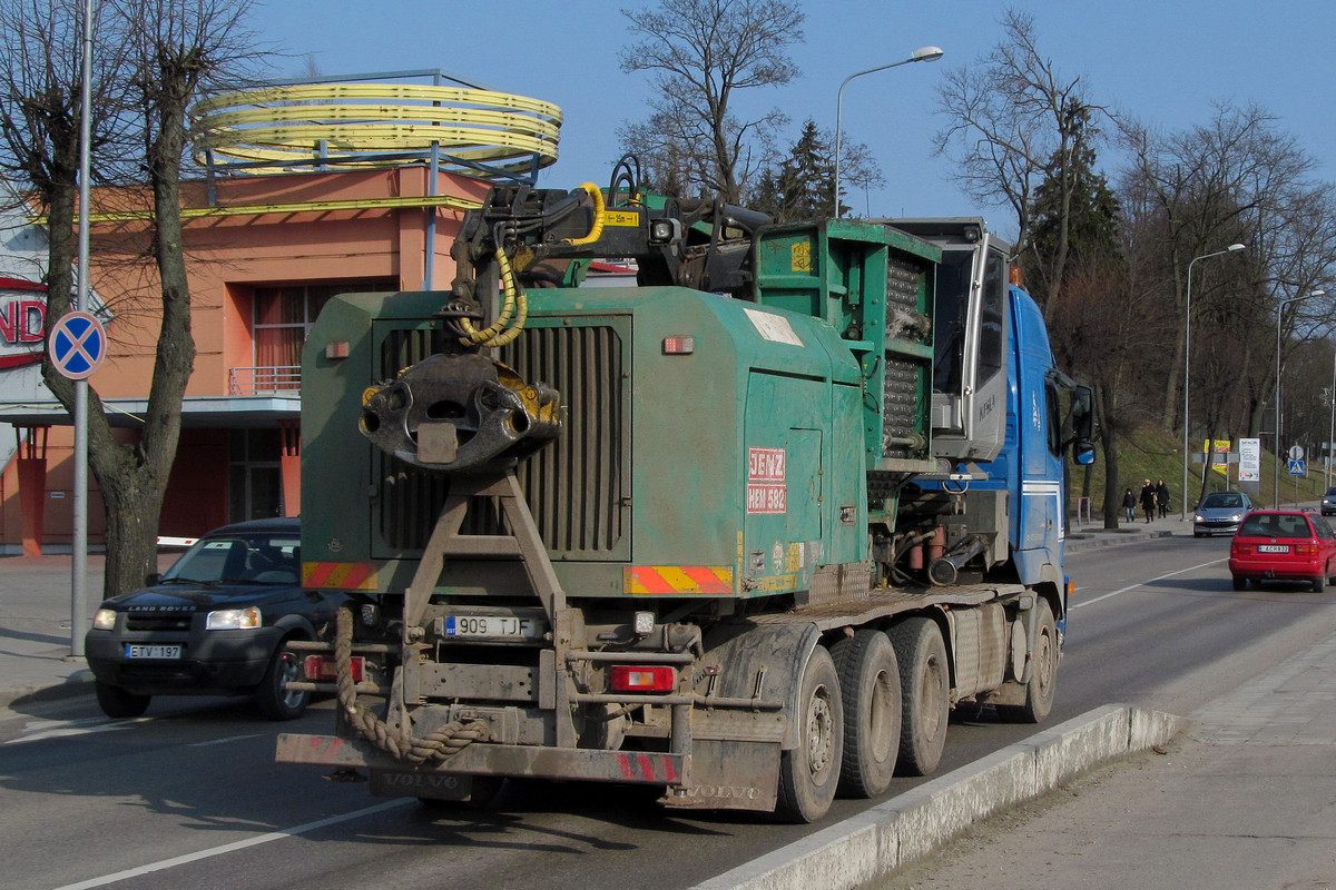 Эстония, № 909 TJF — Volvo ('2002) FH16.550