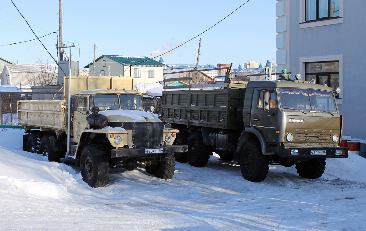 Ямало-Ненецкий автоном.округ, № В 204 ЕЕ 89 — Урал-5557-10; Ямало-Ненецкий автоном.округ, № А 941 ОТ 89 — КамАЗ-4310