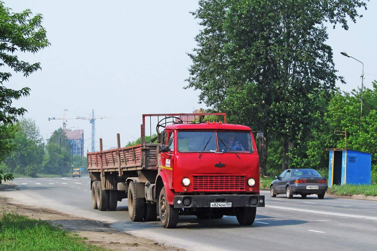 Новосибирская область, № А 824 ОН 154 — МАЗ-5429