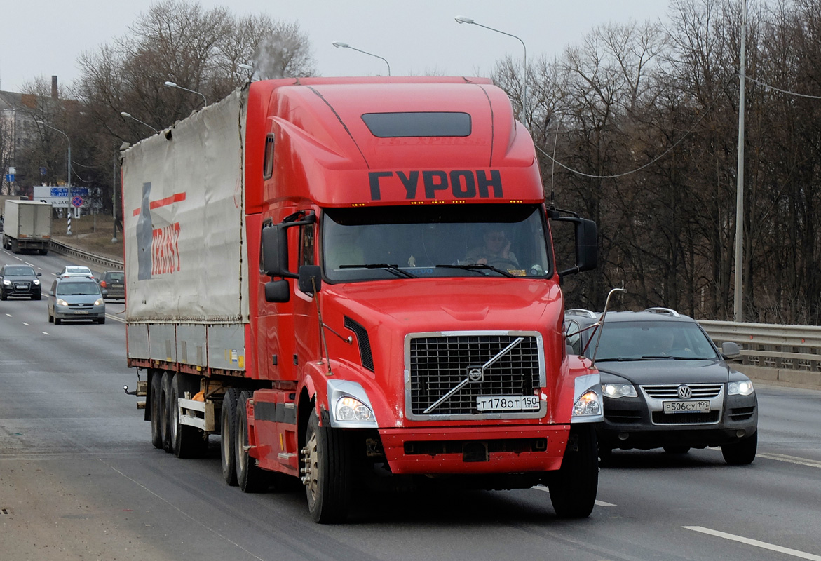 Московская область, № Т 178 ОТ 150 — Volvo VNL780