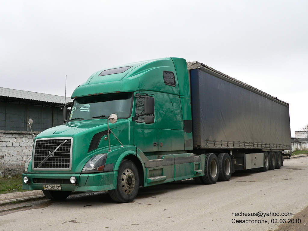 Харьковская область, № АХ 2286 ВМ — Volvo VNL670