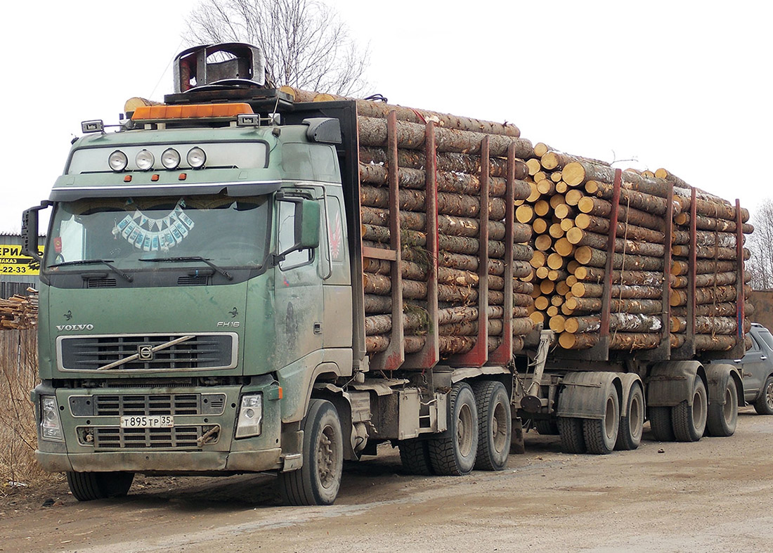 Вологодская область, № Т 895 ТР 35 — Volvo ('2002) FH16.520