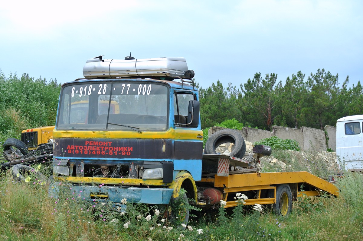 Краснодарский край, № (23) Б/Н 0043 — Mercedes-Benz LP (общ. мод.)